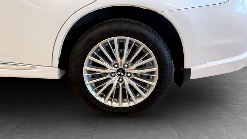 Mitsubishi Outlander bild 6