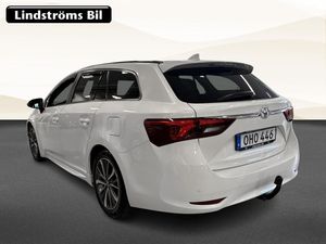 Toyota Avensis bild 4