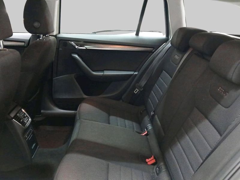 Skoda Octavia bild 8
