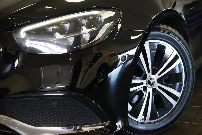 Mercedes E220 bild 3