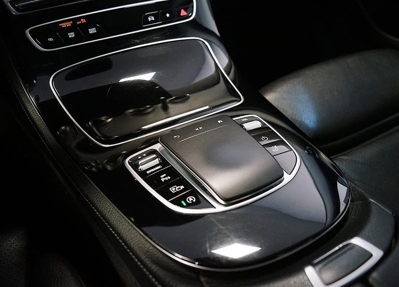 Mercedes E220 bild 15