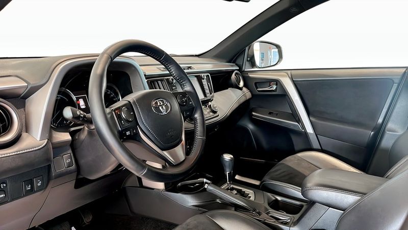 Toyota RAV4 bild 7