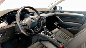 Volkswagen Passat bild 7