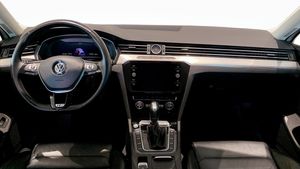 Volkswagen Passat bild 10