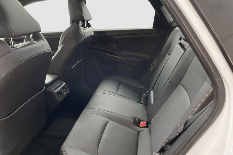 Toyota bZ4X bild 9
