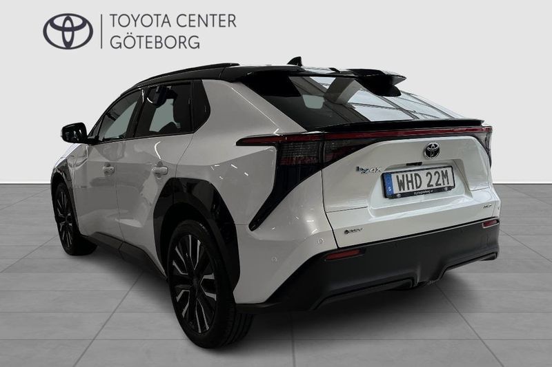 Toyota bZ4X bild 3