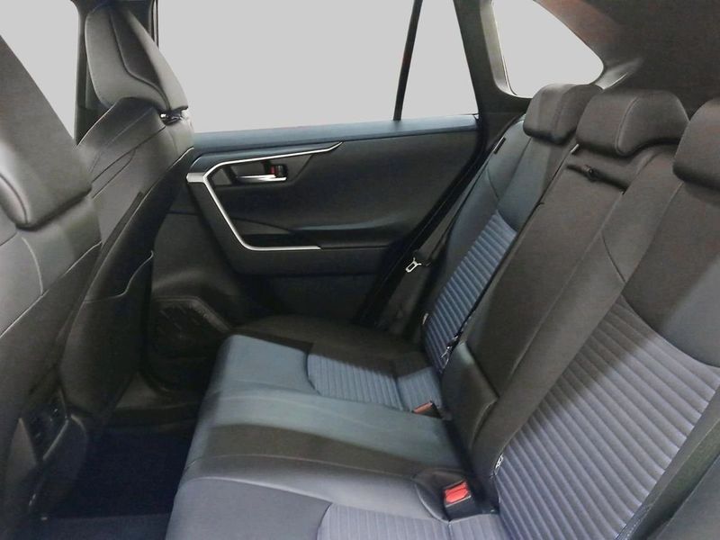 Toyota RAV4 bild 10
