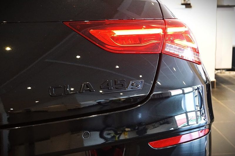 Mercedes CLA45 AMG bild 5