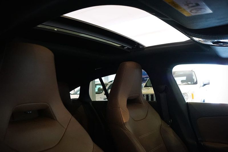 Mercedes CLA45 AMG bild 29