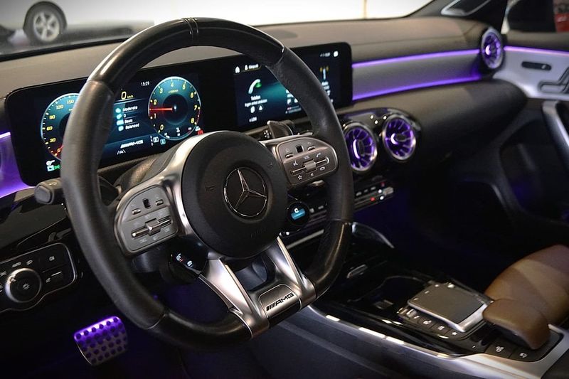 Mercedes CLA45 AMG bild 13