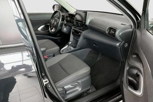 Toyota Yaris Cross bild 9