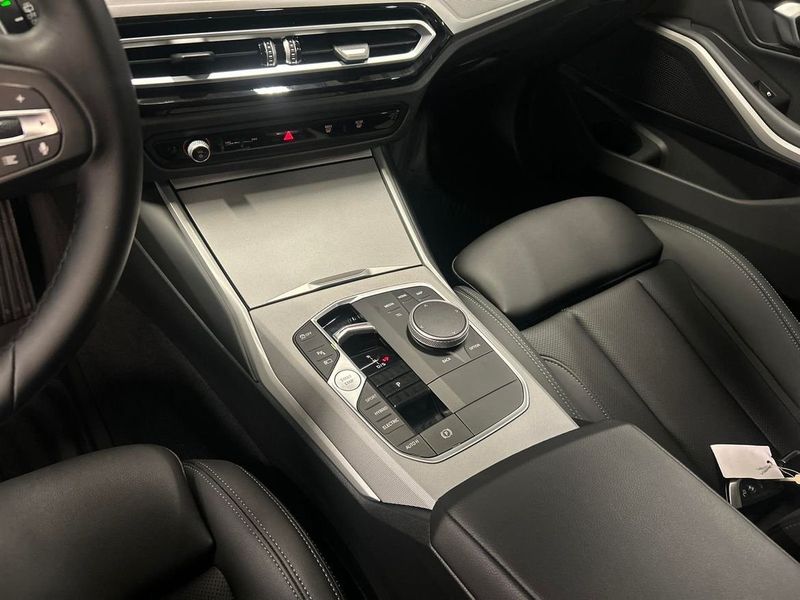 BMW 330 bild 18