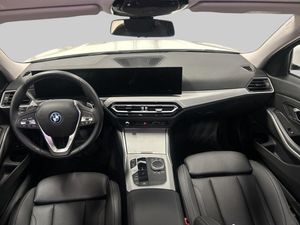 BMW 330 bild 12
