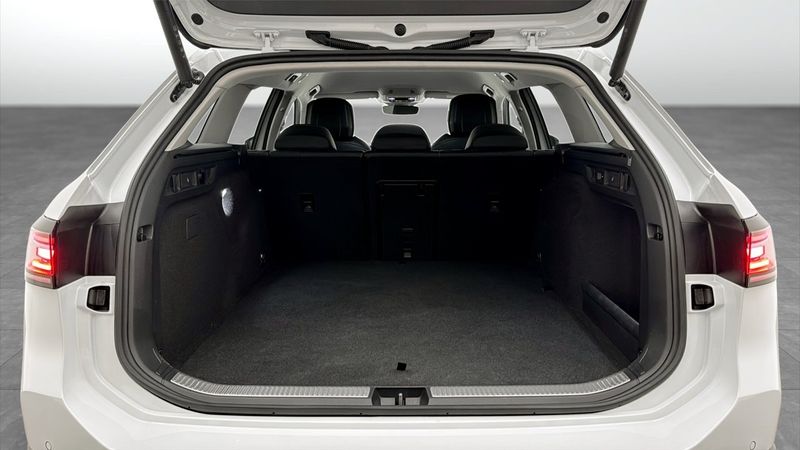 Volkswagen Passat bild 12