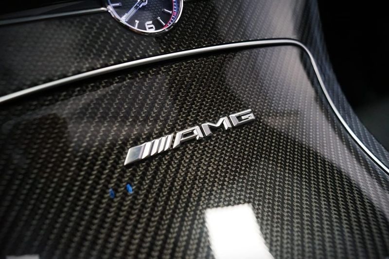 Mercedes C63 AMG bild 24