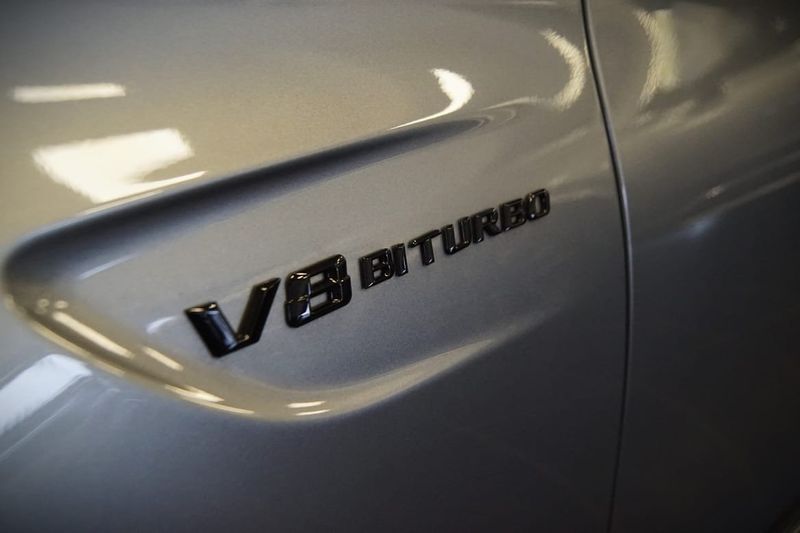 Mercedes C63 AMG bild 8