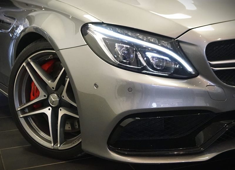 Mercedes C63 AMG bild 2