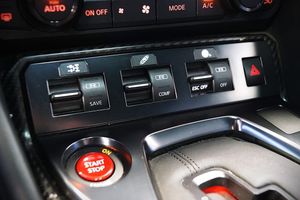 Nissan GT-R bild 20