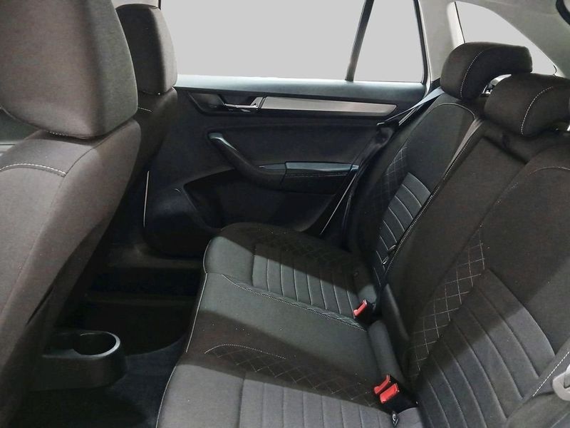 Skoda Rapid bild 10
