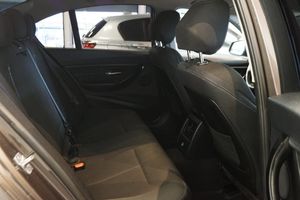 BMW 320 bild 10