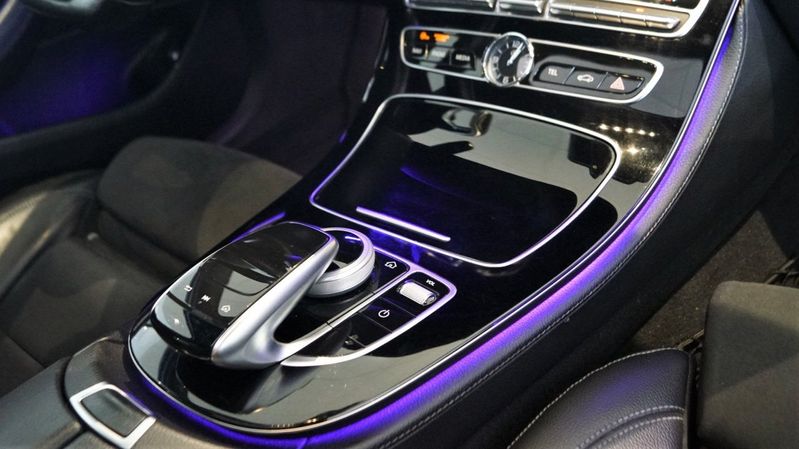 Mercedes E350 bild 12