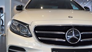 Mercedes E350 bild 2