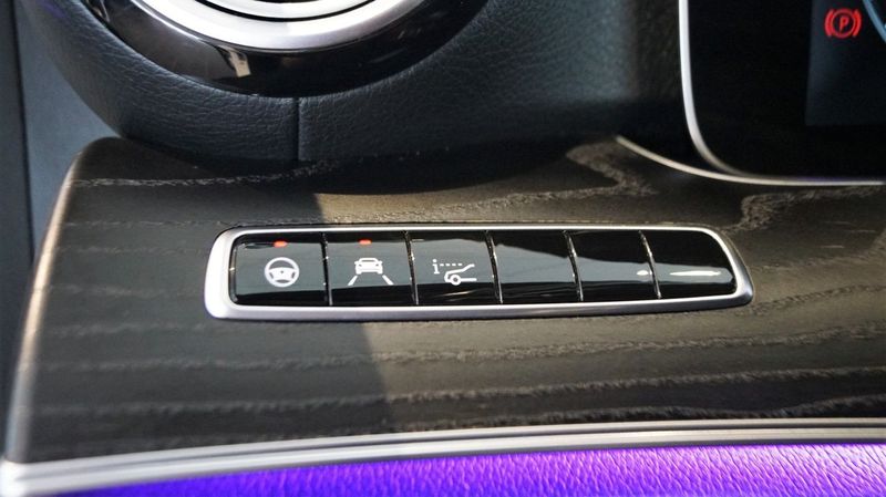 Mercedes E350 bild 8