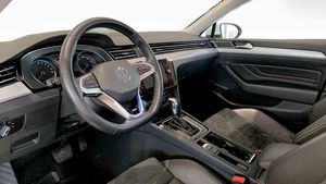 Volkswagen Passat bild 7