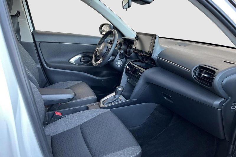 Toyota Yaris Cross bild 8
