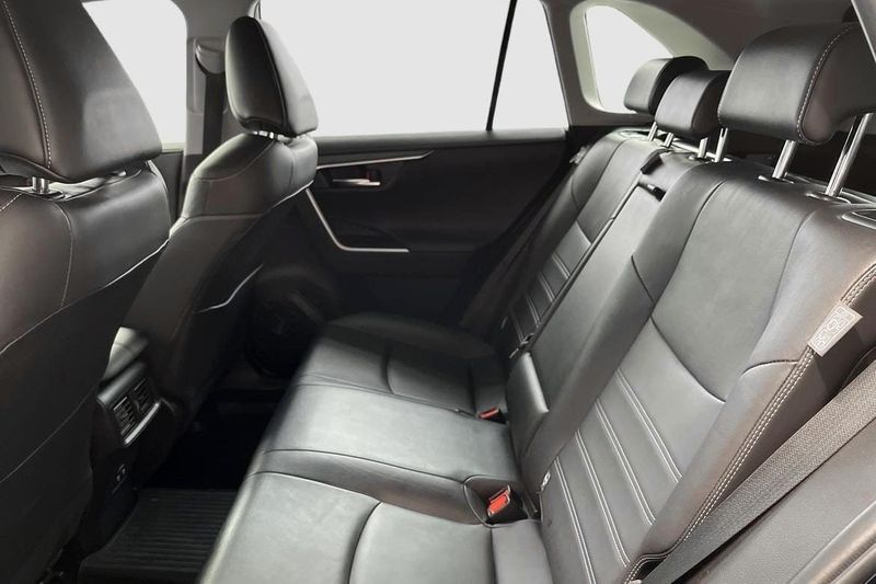 Toyota RAV4 bild 9
