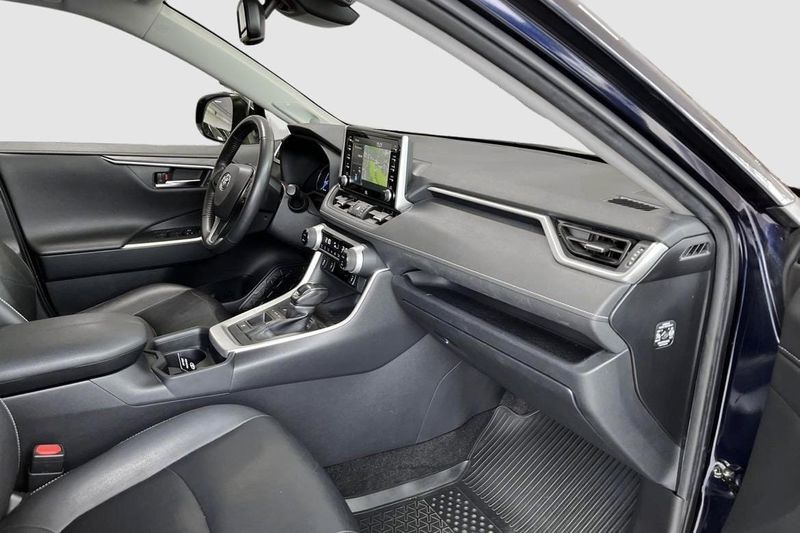 Toyota RAV4 bild 8