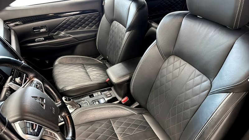 Mitsubishi Outlander bild 7