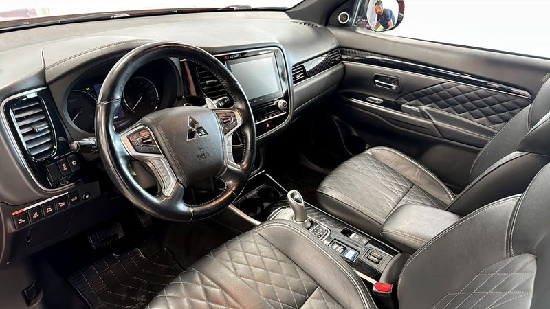Mitsubishi Outlander bild 6