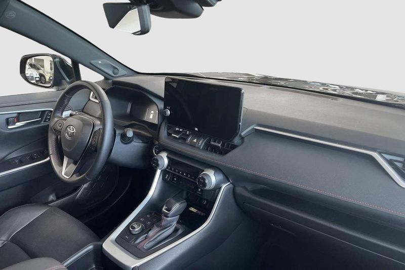 Toyota RAV4 bild 8