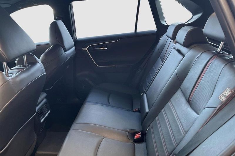 Toyota RAV4 bild 9