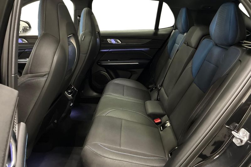 Lynk & Co 01 bild 14