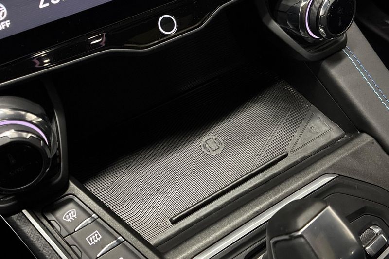 Lynk & Co 01 bild 32