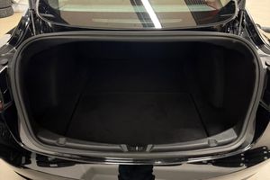 Tesla Model 3 bild 10