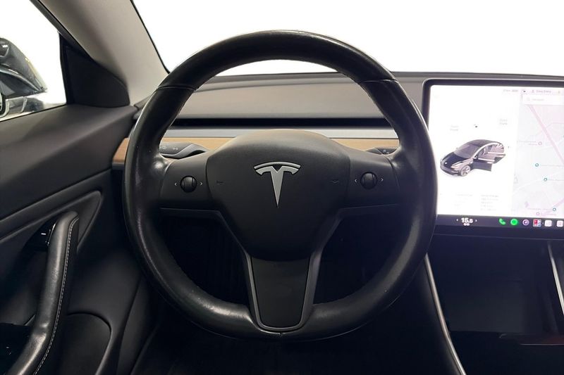 Tesla Model 3 bild 16