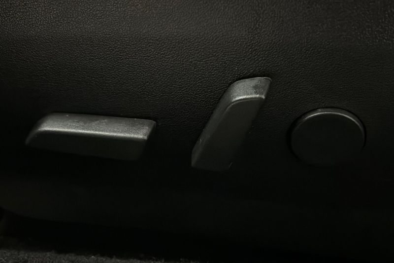 Tesla Model 3 bild 25