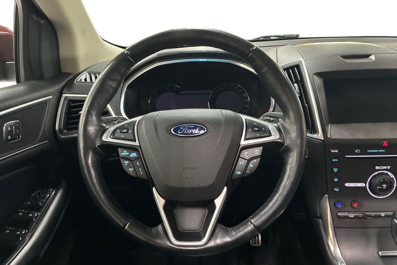 Ford Edge bild 16