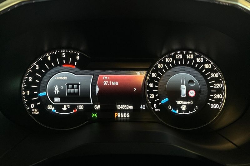 Ford Edge bild 17