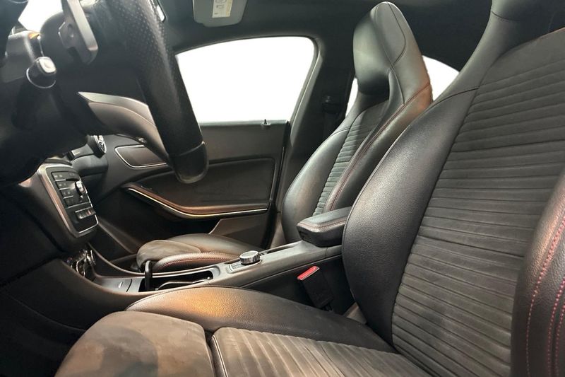 Mercedes CLA220 bild 13