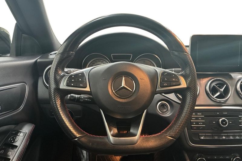 Mercedes CLA220 bild 16