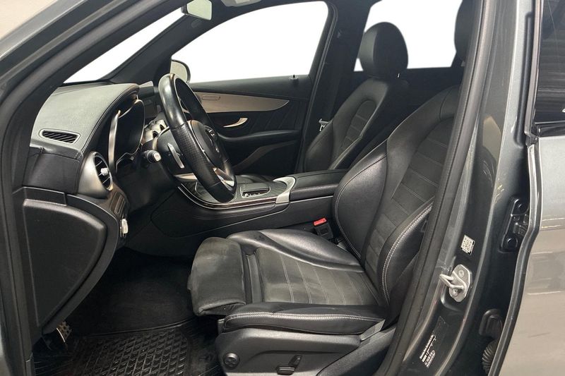 Mercedes GLC300 bild 13