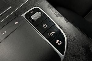 Mercedes GLC300 bild 27