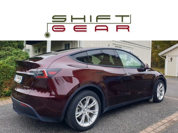 Tesla Model Y Long Range AWD Cherry 1äg Drag Acceleration Boost MOMS - 2024