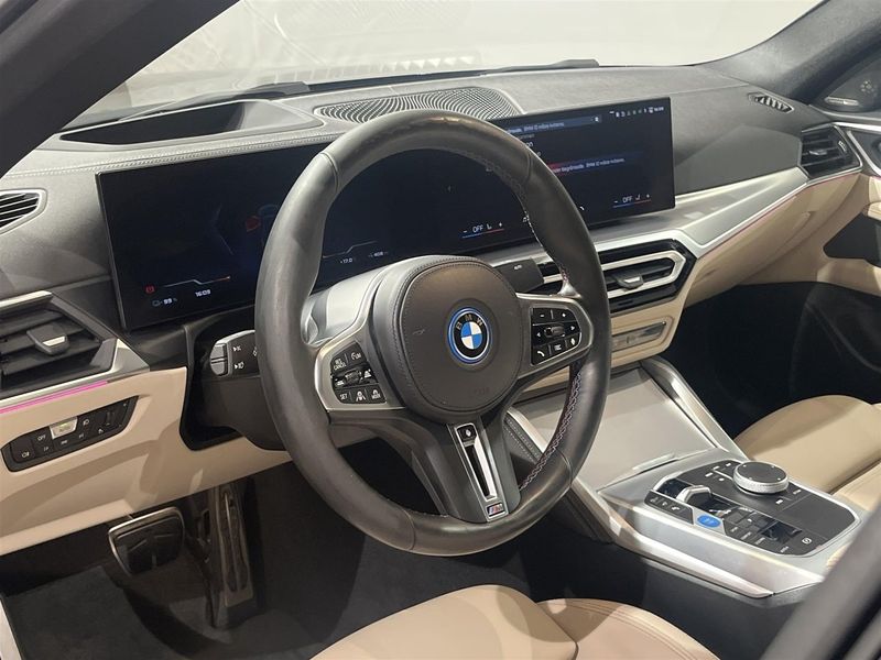 BMW i4 bild 3