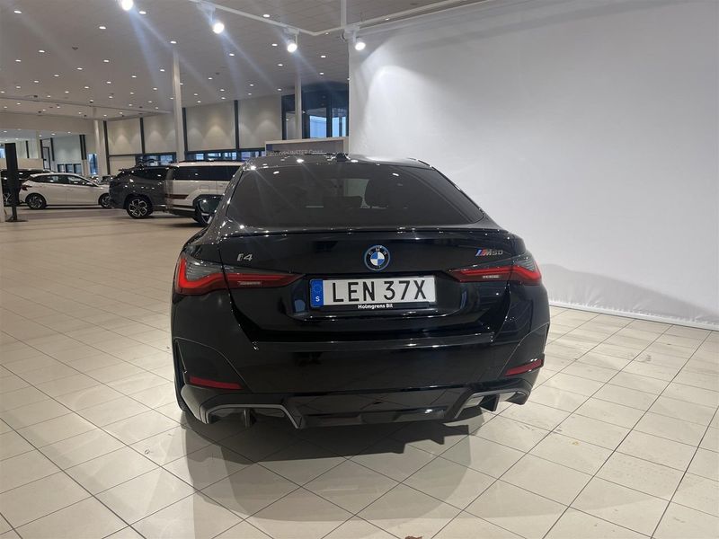 BMW i4 bild 4