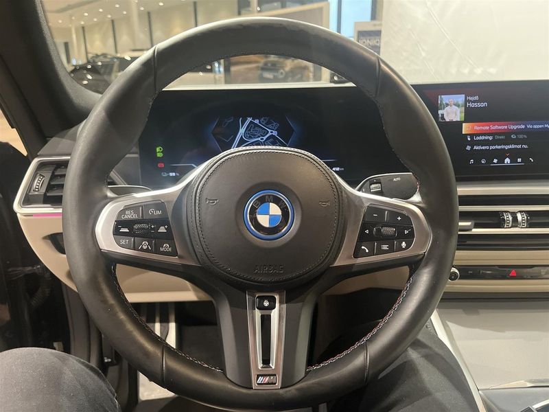 BMW i4 bild 8